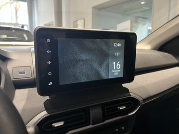 Car image 15