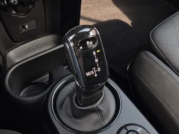 Car image 50