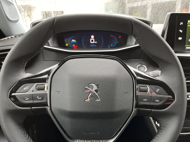 Peugeot 2008 PureTech 130 Allure 96 kW image number 10