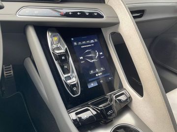 Car image 22