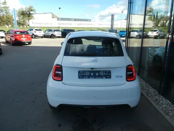 Car image 36
