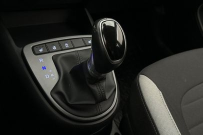 Car image 21