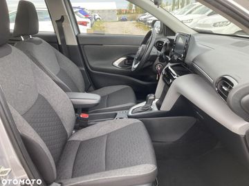 Car image 10