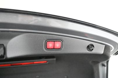 Car image 35