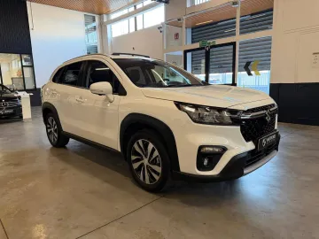 Car image 2