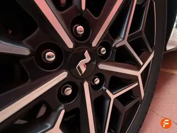 Car image 31