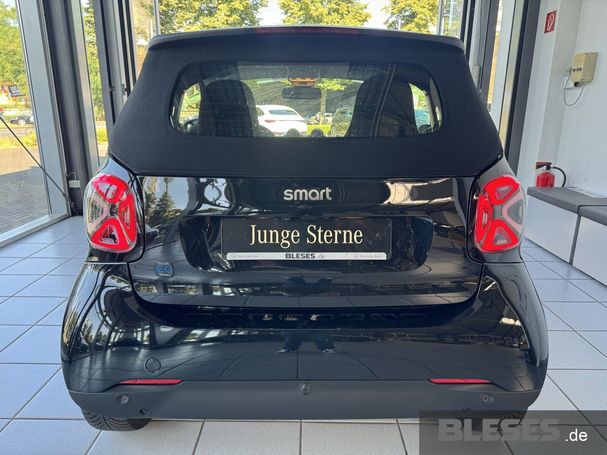 Smart ForTwo cabrio EQ 60 kW image number 6