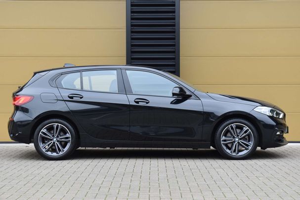 BMW 118i Sport Line 104 kW image number 7