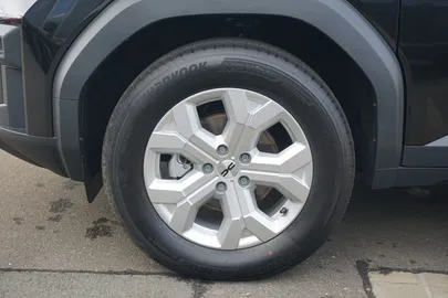 Car image 29