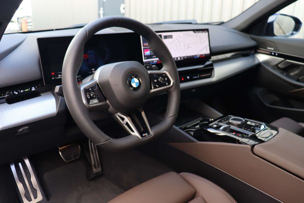 BMW 520i 140 kW image number 17