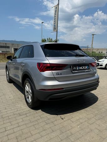 Audi Q3 45 TFSIe S tronic Business 180 kW image number 5