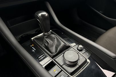 Car image 25