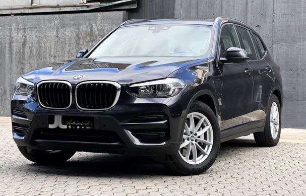 BMW X3e xDrive 215 kW image number 1