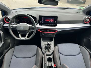 Car image 11