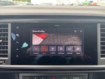 Car image 33