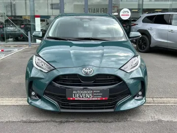 Car image 3