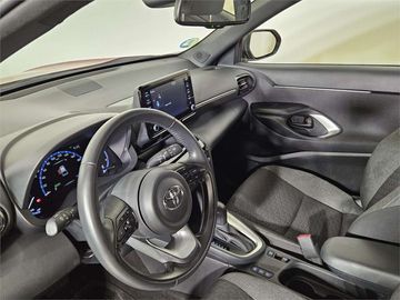 Car image 11