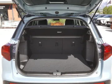 Car image 27