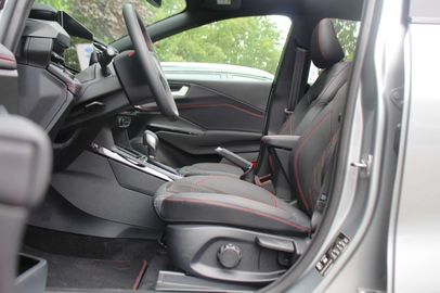 Car image 35