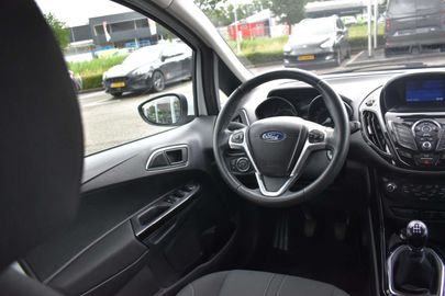 Car image 21