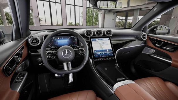 Mercedes-Benz GLC 300 e AMG Line 4Matic 230 kW image number 3