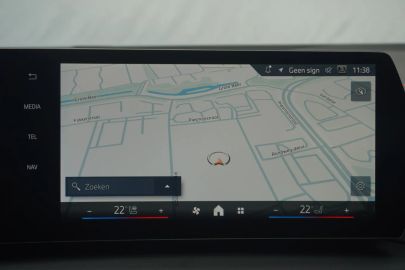 Car image 29