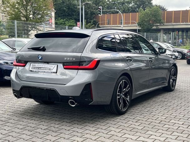 BMW 330e Touring 215 kW image number 3