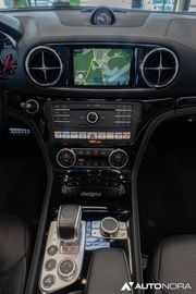 Car image 26