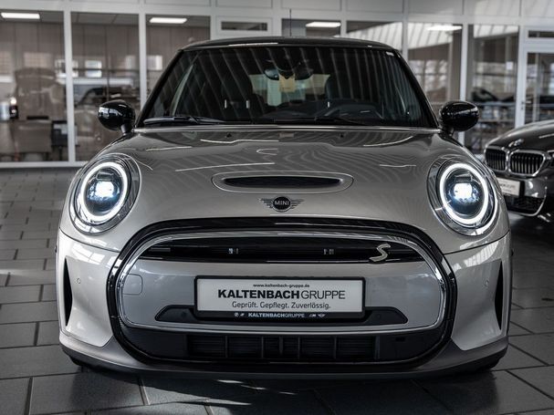 Mini Cooper SE Mini Yours Trim 135 kW image number 5