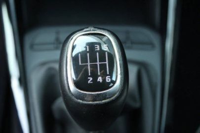 Car image 36