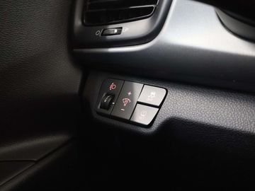 Car image 33