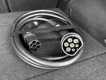 Car image 27