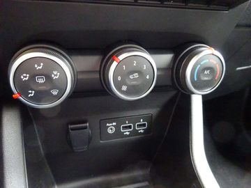 Car image 31