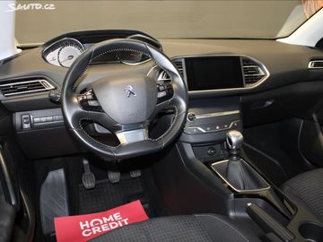 Car image 25