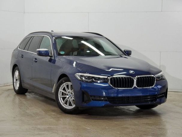 BMW 520i Touring 135 kW image number 2