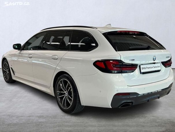 BMW 520d Touring xDrive 140 kW image number 7