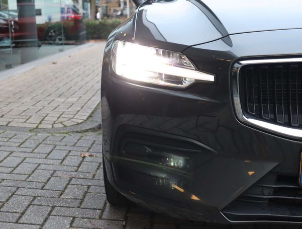 Volvo V60 T4 Polestar Momentum Pro 155 kW image number 30