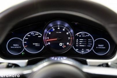 Car image 37