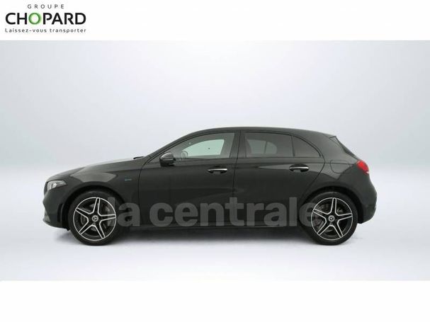 Mercedes-Benz A 250 e 160 kW image number 4