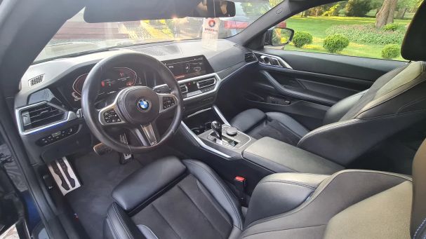 BMW 420d Coupe M Sport xDrive 140 kW image number 19