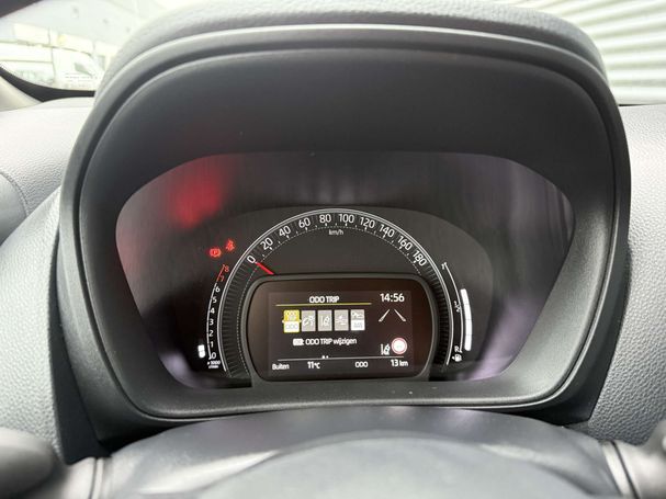 Toyota Aygo X 1.0 VVT-i 53 kW image number 29