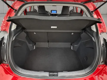 Car image 47