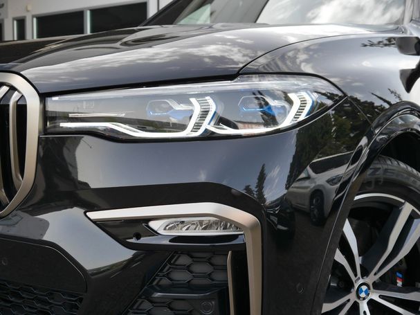 BMW X7 M50i xDrive 390 kW image number 17