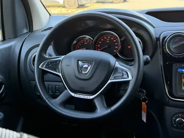 Car image 38