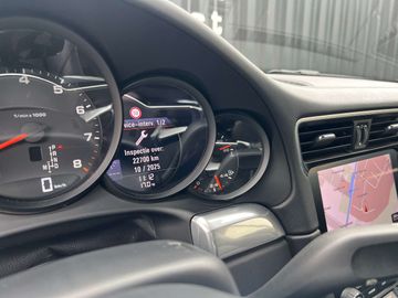 Car image 37