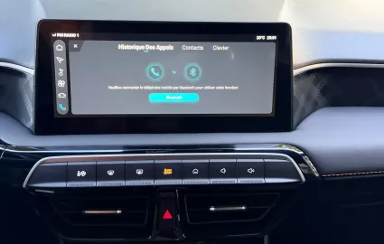 Car image 30