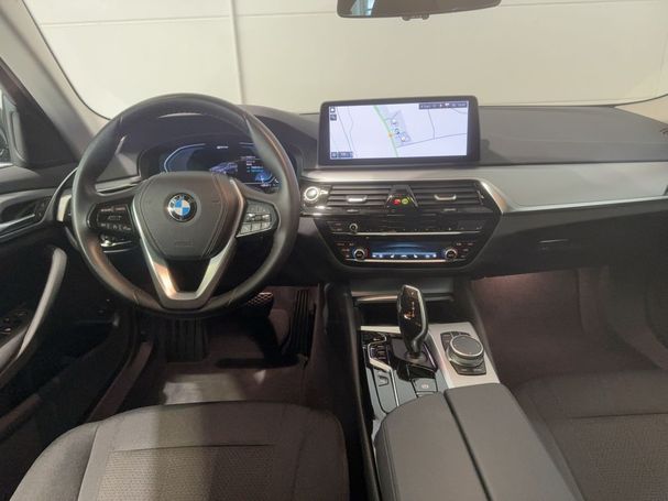 BMW 530 Touring xDrive 215 kW image number 5