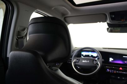 Car image 37