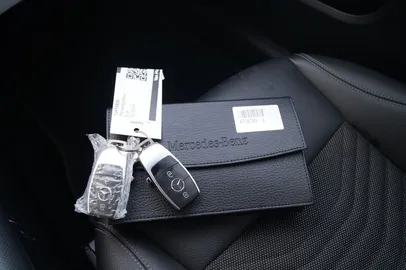 Car image 31