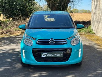 Car image 3